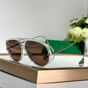 Bottega Veneta sunglasses for women’s